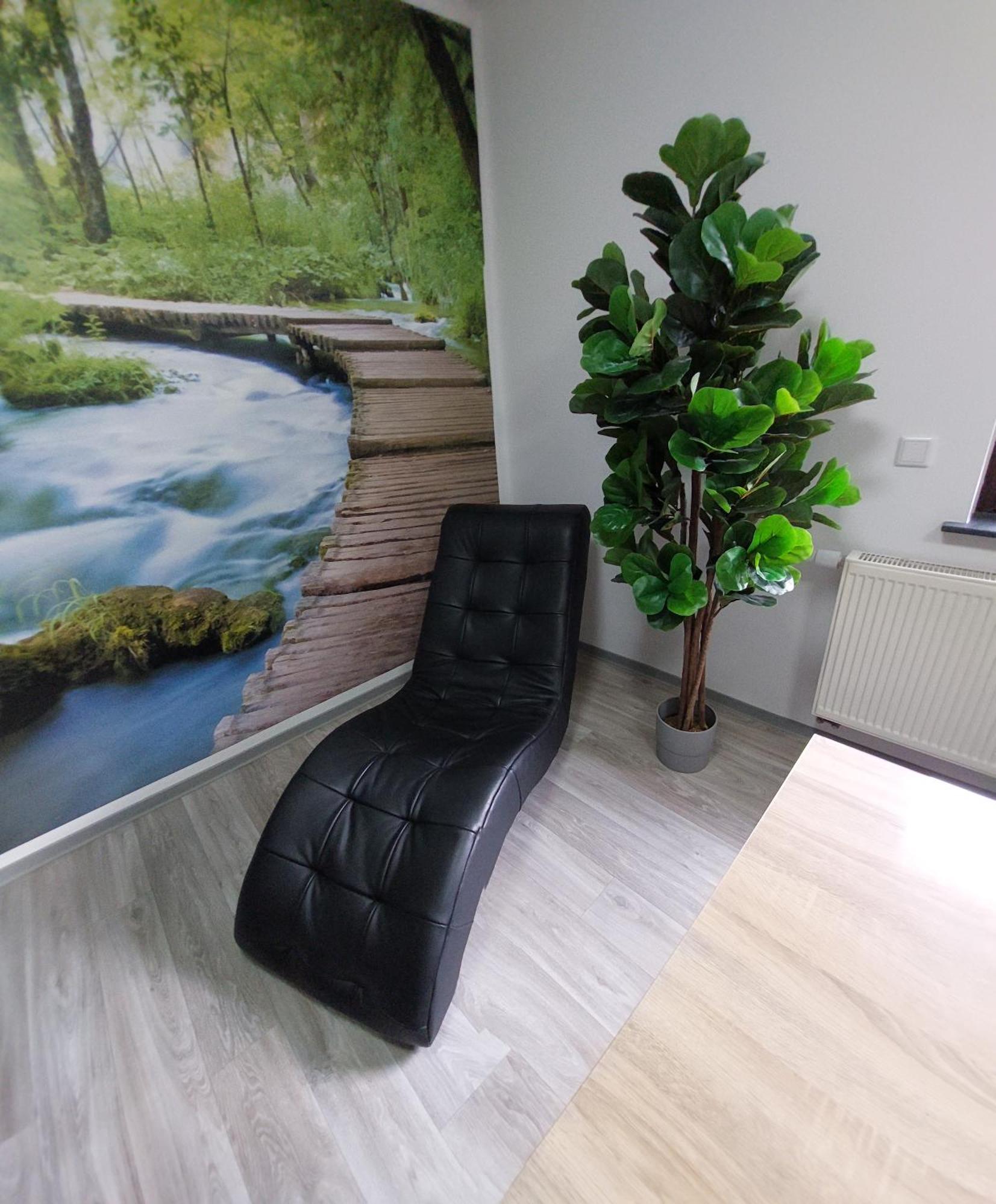 Ganze Ferienwohnung 5 Km Von Erfurt, Mit Kaffeevollautomat, Tv, Wlan, Boxspringbett, Schlafsofa Und Einkaufsmoeglichkeiten, Sehr Gute Anbindung Zur A71 Und A4, Kostenloser Oeff Parkplatz Fuer Pkw Und Transporter Elxleben Buitenkant foto